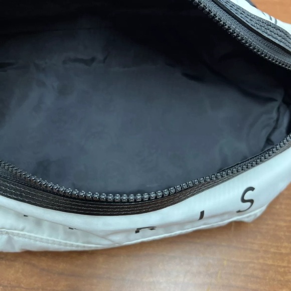 KENZO BUM BAG FANNY PACK WAIST BELT BAG WHITE TWO COMPARTMENT SPORT LOGO - Picture 10 of 10